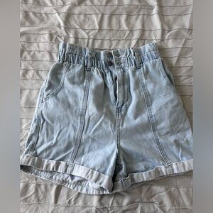 Shorts high waisted